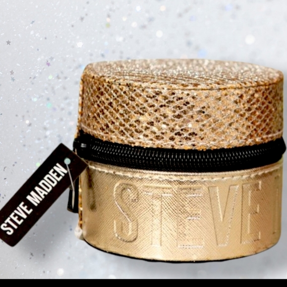 Steve Madden Gift Set Jewelry Hard Case Gold & Silver NWT - Picture 3 of 10